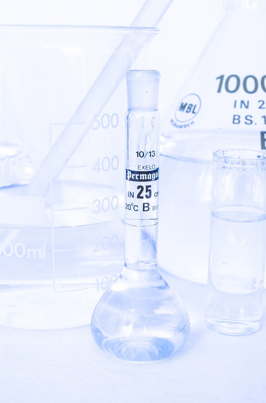 高效聚氨酯泡沫催化剂的复配技术及其在硬泡保温材料中的应用